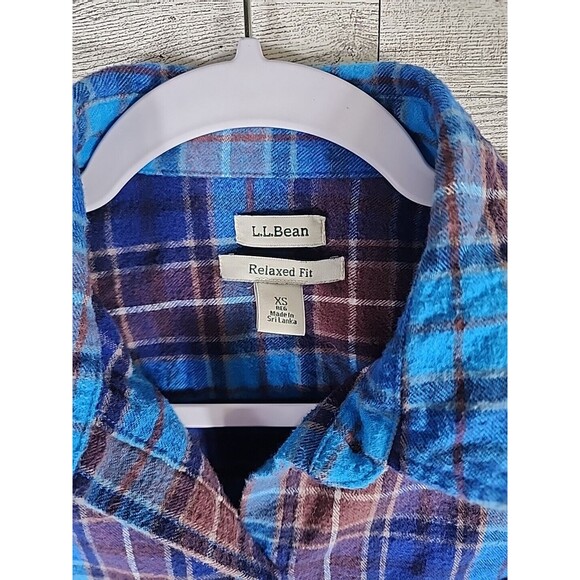 LL Bean Women XS Scotch Blue Plaid Flannel Shirt Relaxed Fit Long Sleeve Button - Picture 3 of 7